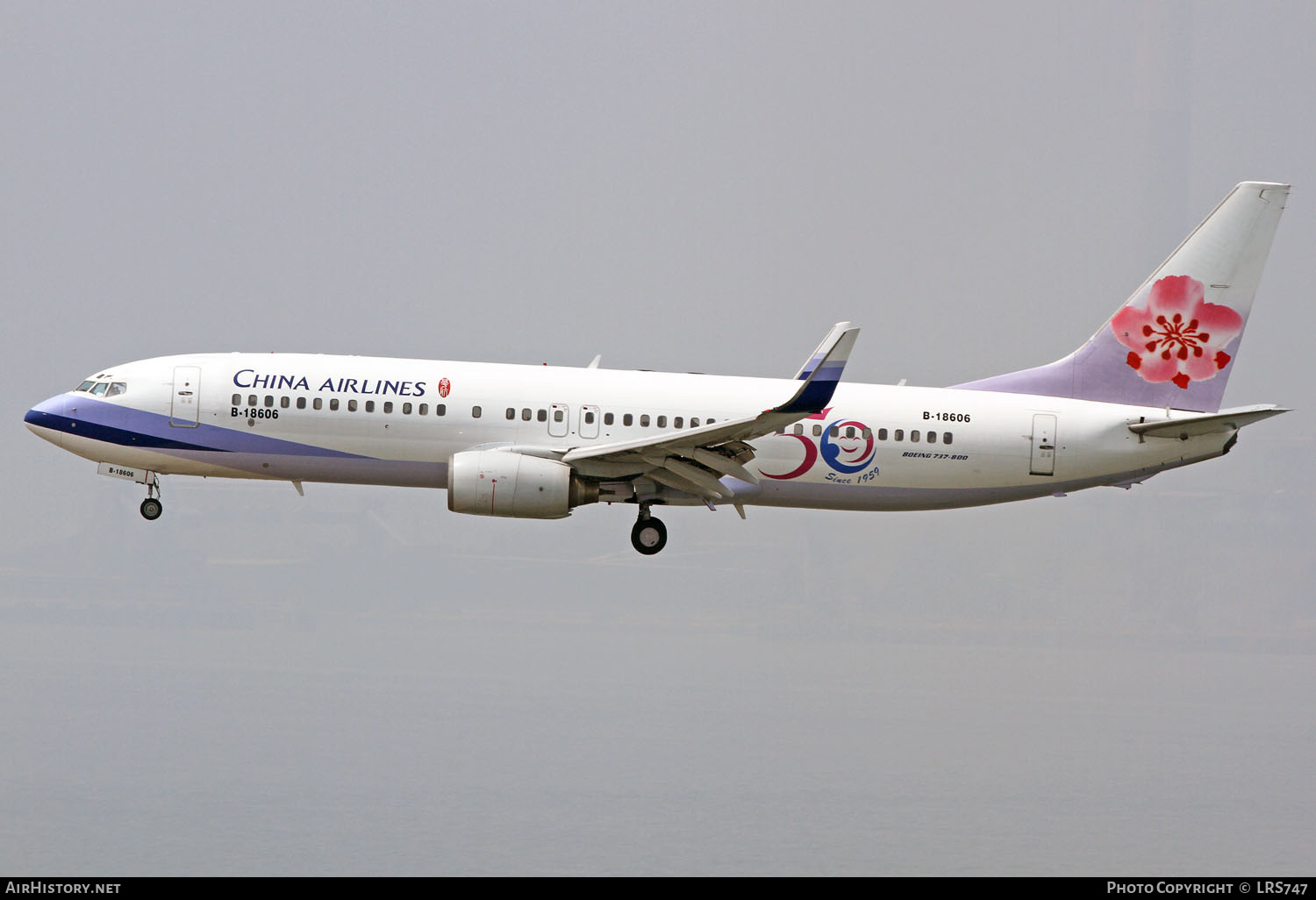 Aircraft Photo of B-18606 | Boeing 737-809 | China Airlines | AirHistory.net #425032