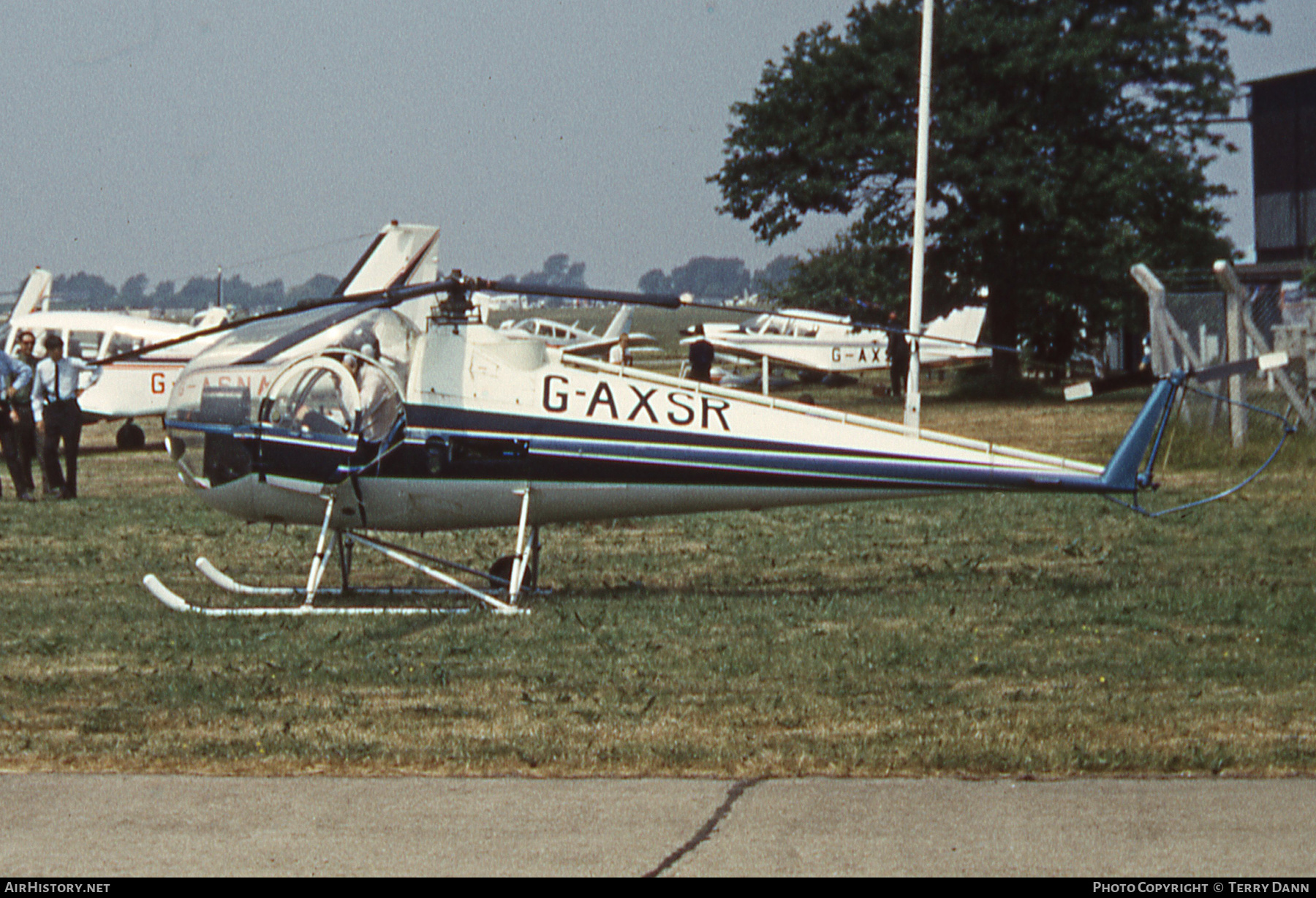 Aircraft Photo of G-AXSR | Brantly B-2B | AirHistory.net #425097