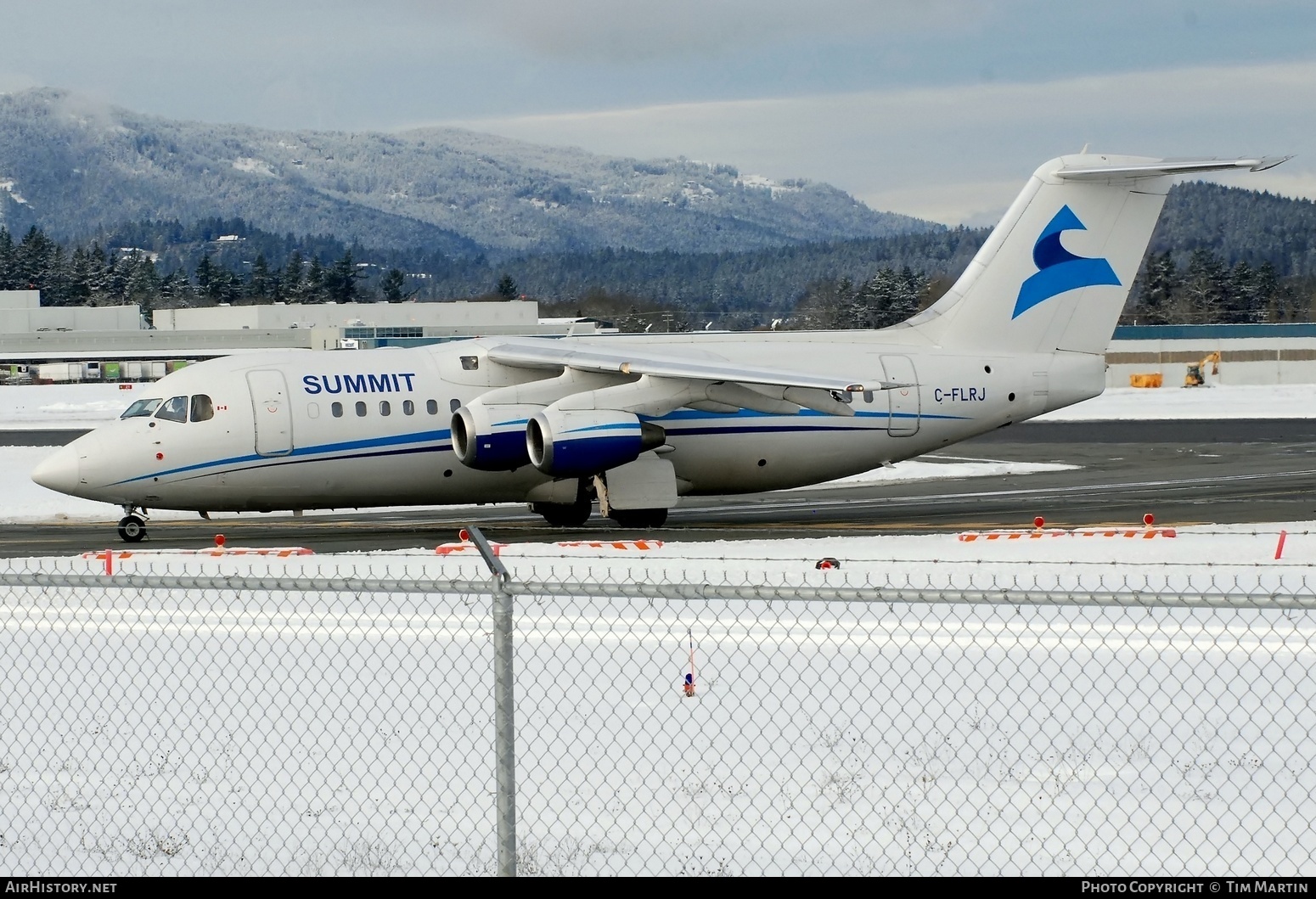 Aircraft Photo of C-FLRJ | British Aerospace Avro 146-RJ85 | Summit Air | AirHistory.net #425206