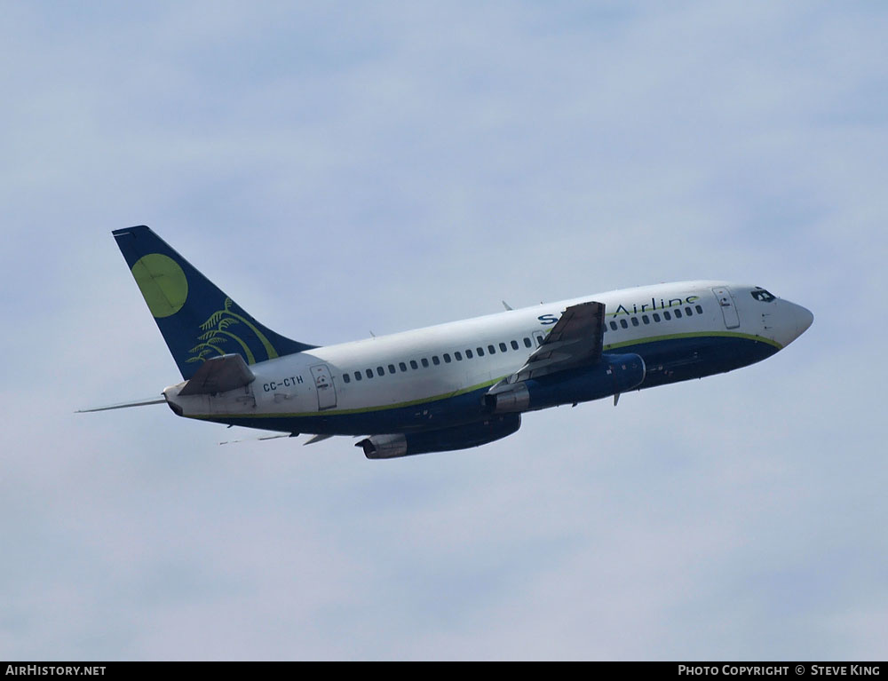 Aircraft Photo of CC-CTH | Boeing 737-230/Adv | Sky Airline | AirHistory.net #425251