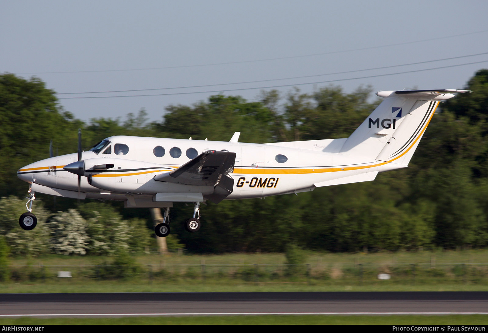 Aircraft Photo of G-OMGI | Beech B200 Super King Air | MGI Aviation | AirHistory.net #425276