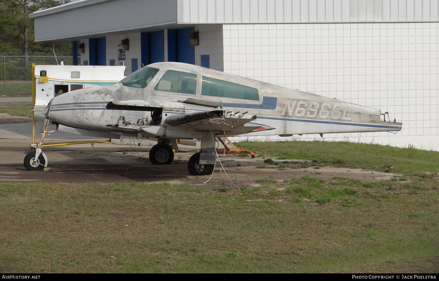 Aircraft Photo of N6966L | Cessna 310K | AirHistory.net #425281