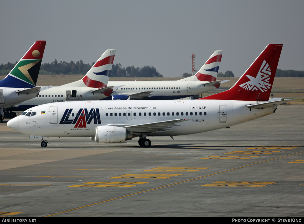 Aircraft Photo of C9-BAP | Boeing 737-53S | LAM - Linhas Aéreas de Moçambique | AirHistory.net #425305