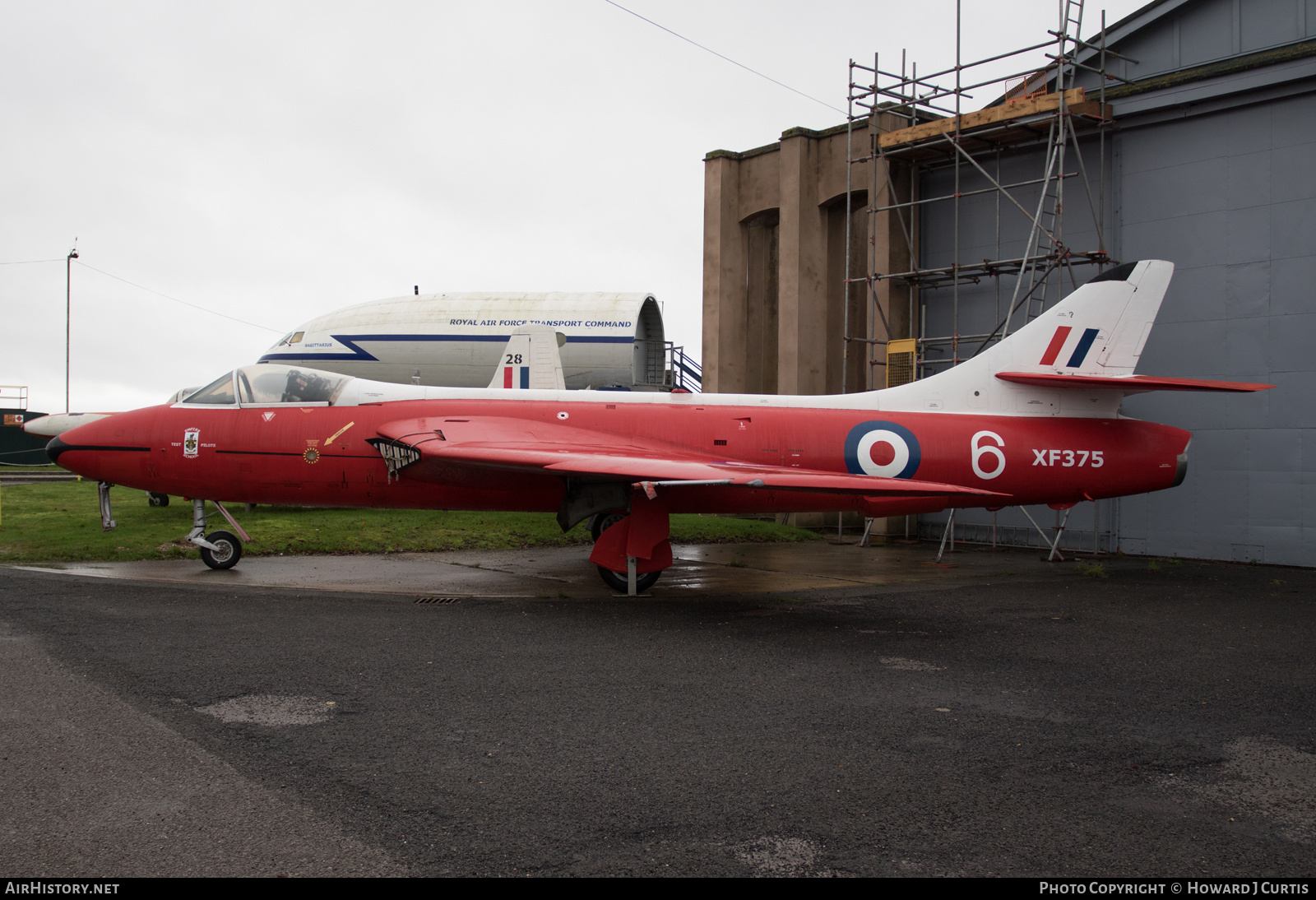 Aircraft Photo of XF375 / G-BUEZ | Hawker Hunter F6A | UK - Air Force | AirHistory.net #425377