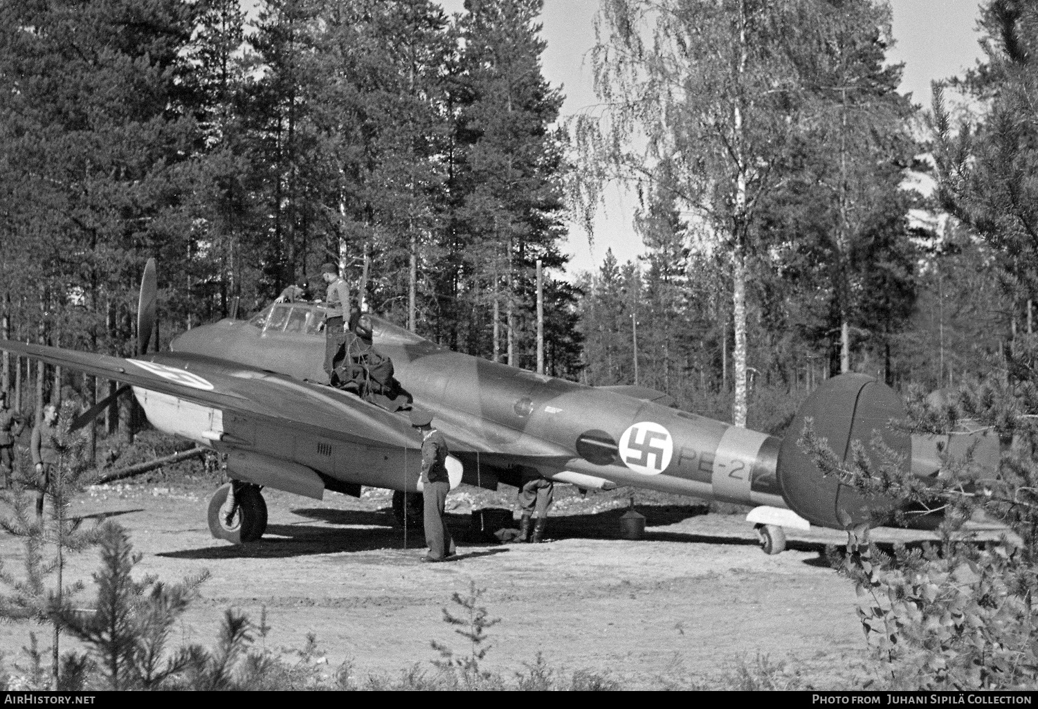 Aircraft Photo of PE-212 | Petlyakov Pe-2 | Finland - Air Force | AirHistory.net #425392