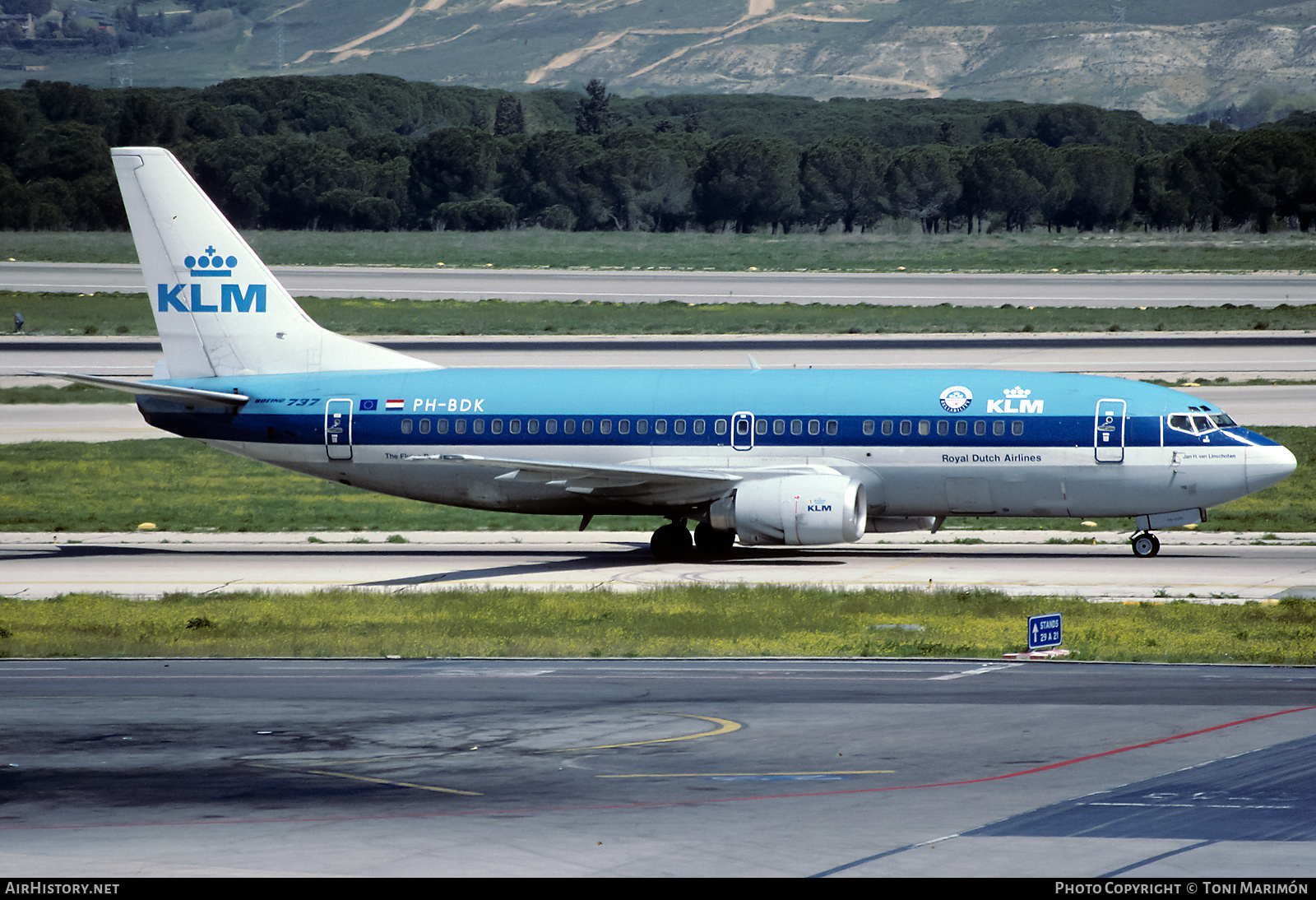 Aircraft Photo of PH-BDK | Boeing 737-306 | KLM - Royal Dutch Airlines | AirHistory.net #425424