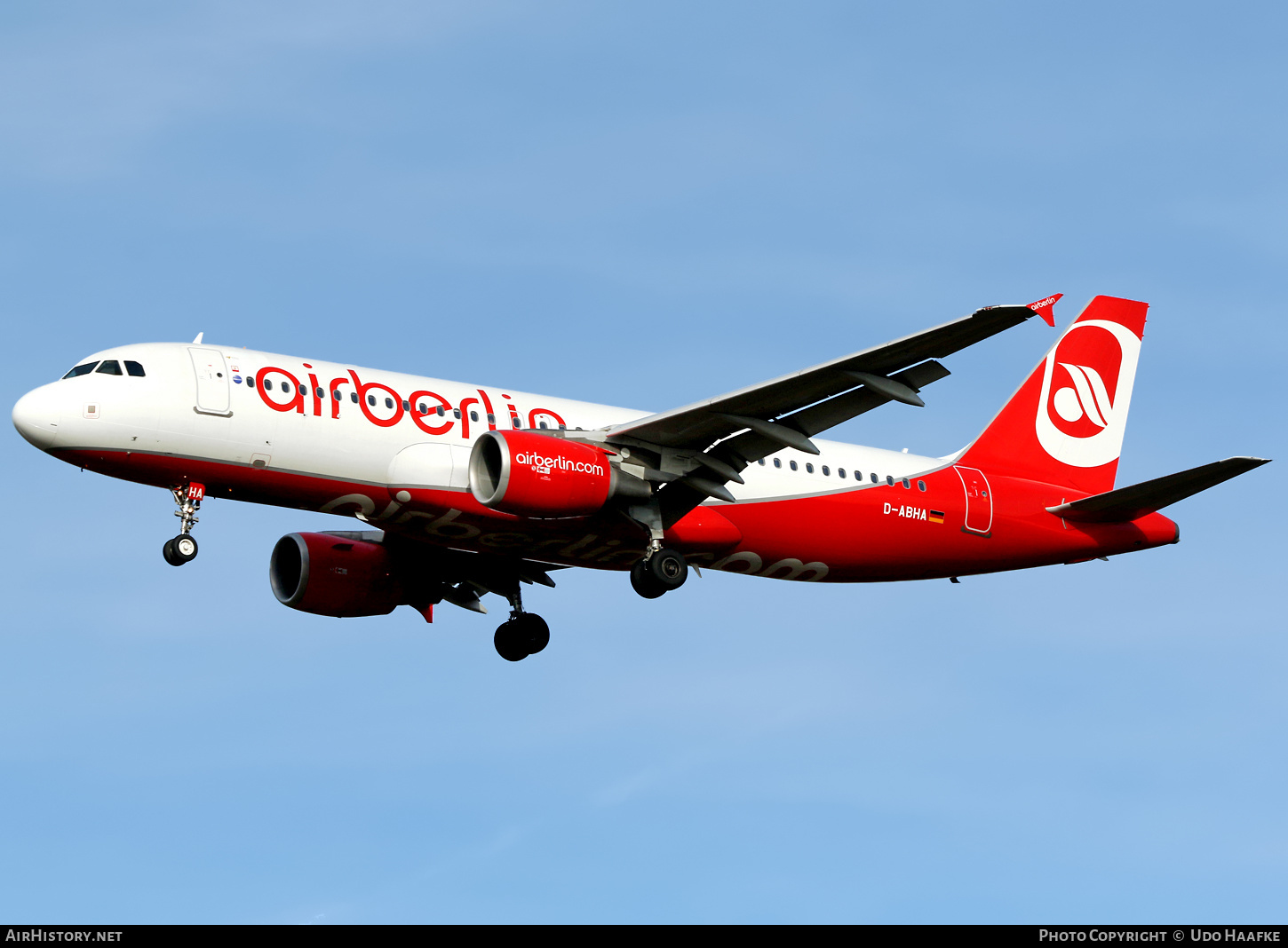Aircraft Photo of D-ABHA | Airbus A320-214 | Air Berlin | AirHistory.net #425566