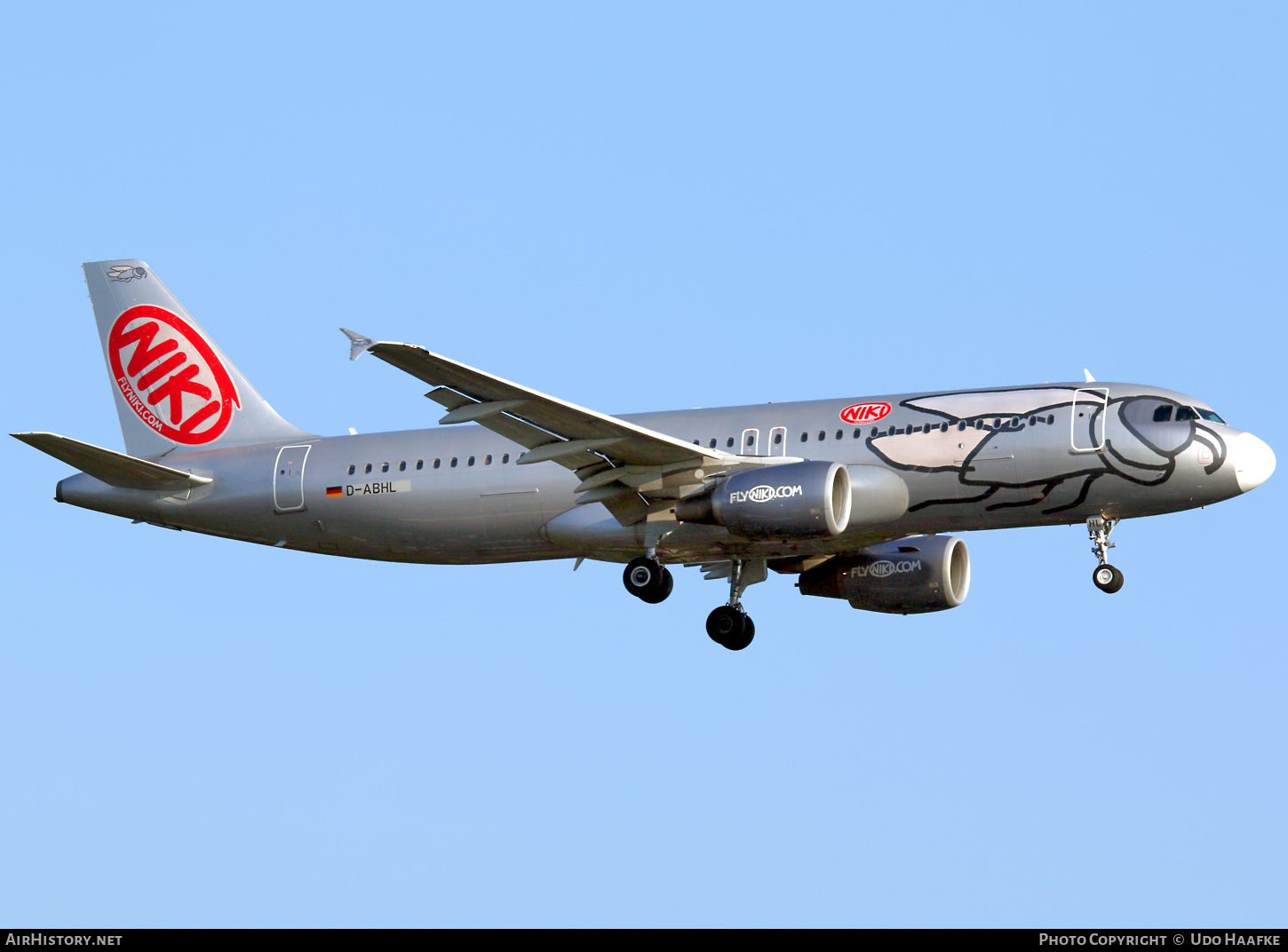 Aircraft Photo of D-ABHL | Airbus A320-214 | Niki | AirHistory.net #425571