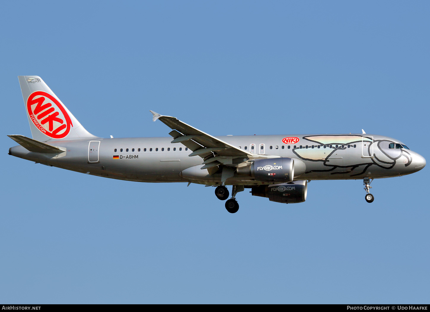 Aircraft Photo of D-ABHM | Airbus A320-214 | Niki | AirHistory.net #425582
