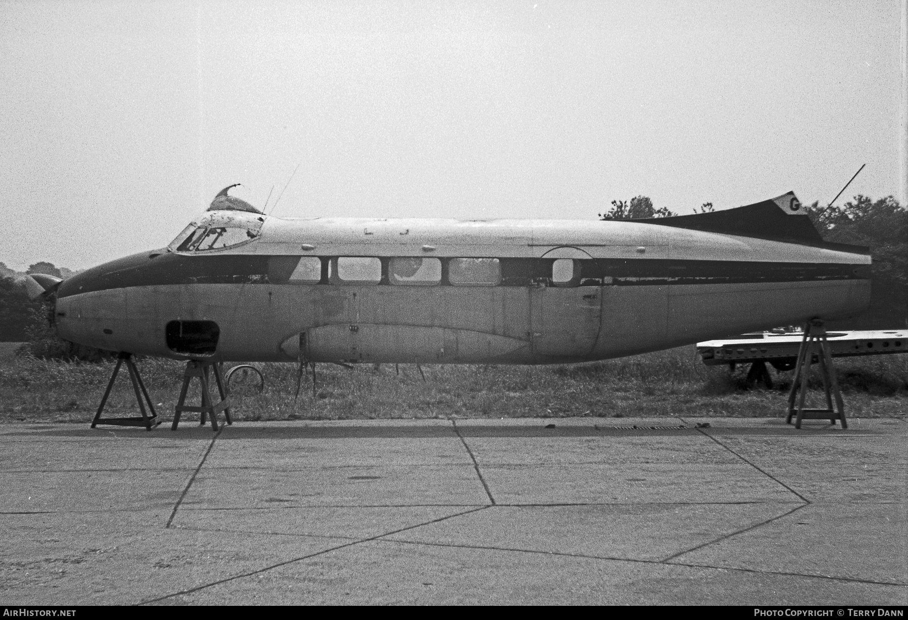 Aircraft Photo of G-AOZW | De Havilland D.H. 104 Dove 1 | AirHistory.net #425610