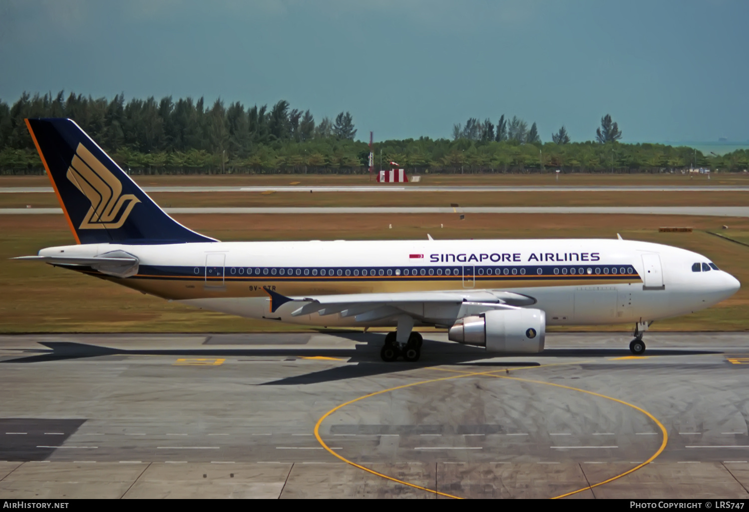 Aircraft Photo of 9V-STR | Airbus A310-324 | Singapore Airlines | AirHistory.net #425626