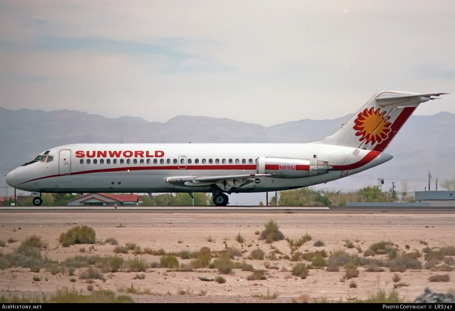 Aircraft Photo of N8961 | Douglas DC-9-14 | Sunworld International Airways | AirHistory.net #425652