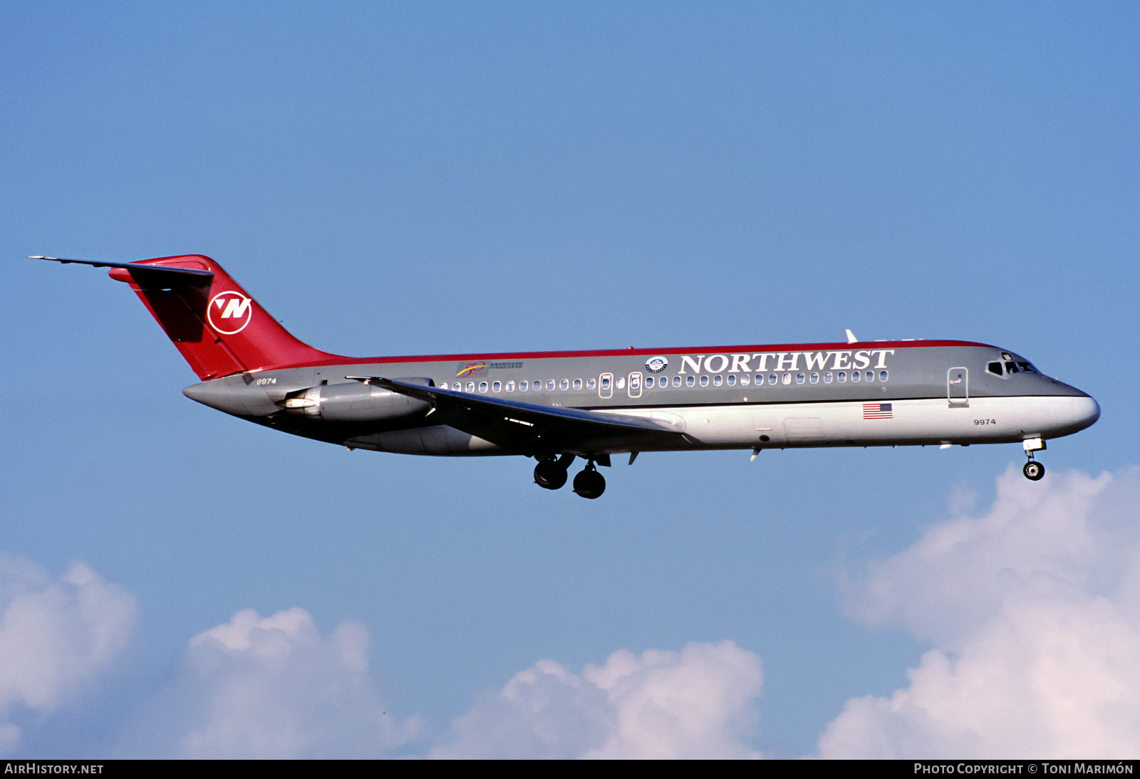 Aircraft Photo of N9338 | McDonnell Douglas DC-9-31 | Northwest Airlines | AirHistory.net #425678