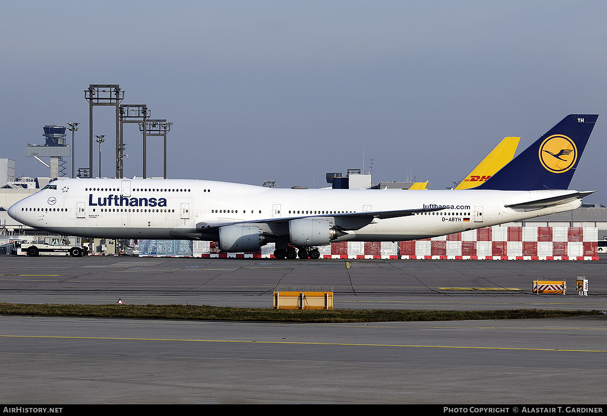 Aircraft Photo of D-ABYH | Boeing 747-830 | Lufthansa | AirHistory.net #425741