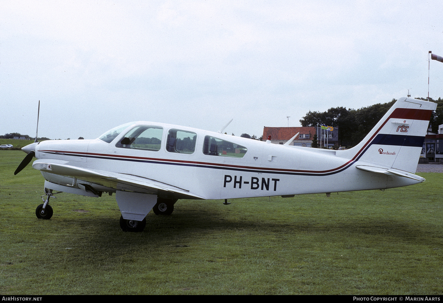 Aircraft Photo of PH-BNT | Beech F33C Bonanza | Rijksluchtvaartschool - RLS | AirHistory.net #425791