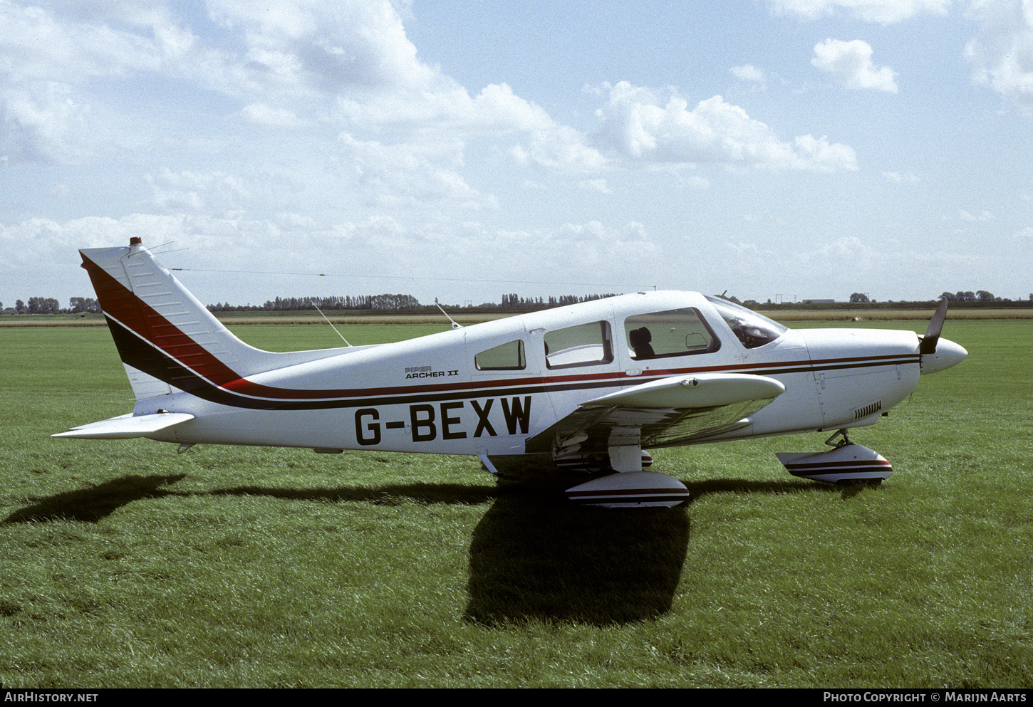 Aircraft Photo of G-BEXW | Piper PA-28-181 Cherokee Archer II | AirHistory.net #425814