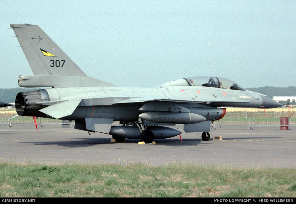 Aircraft Photo of 307 | General Dynamics F-16B Fighting Falcon | Norway - Air Force | AirHistory.net #425815