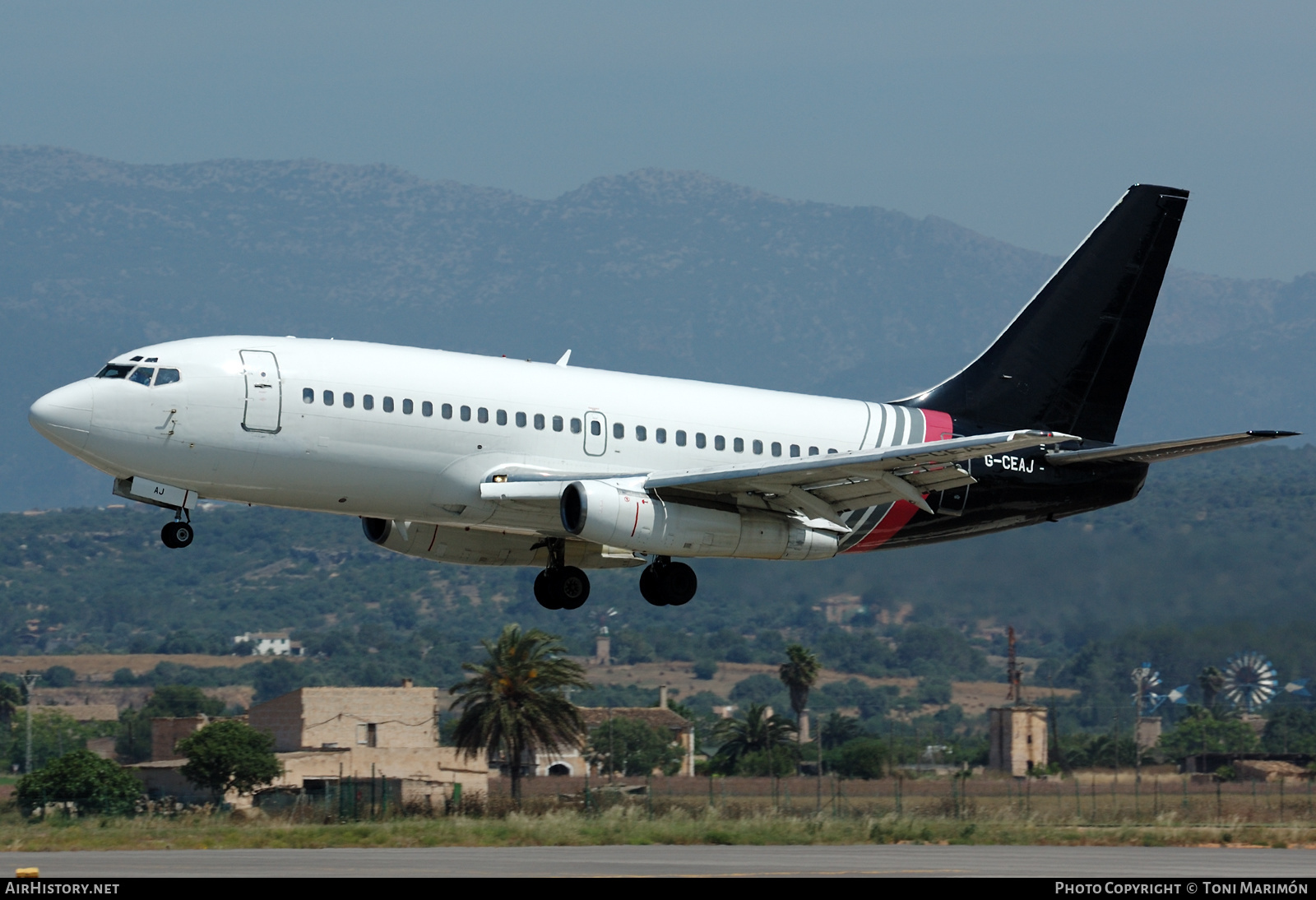 Aircraft Photo of G-CEAJ | Boeing 737-229/Adv | AirHistory.net #425859