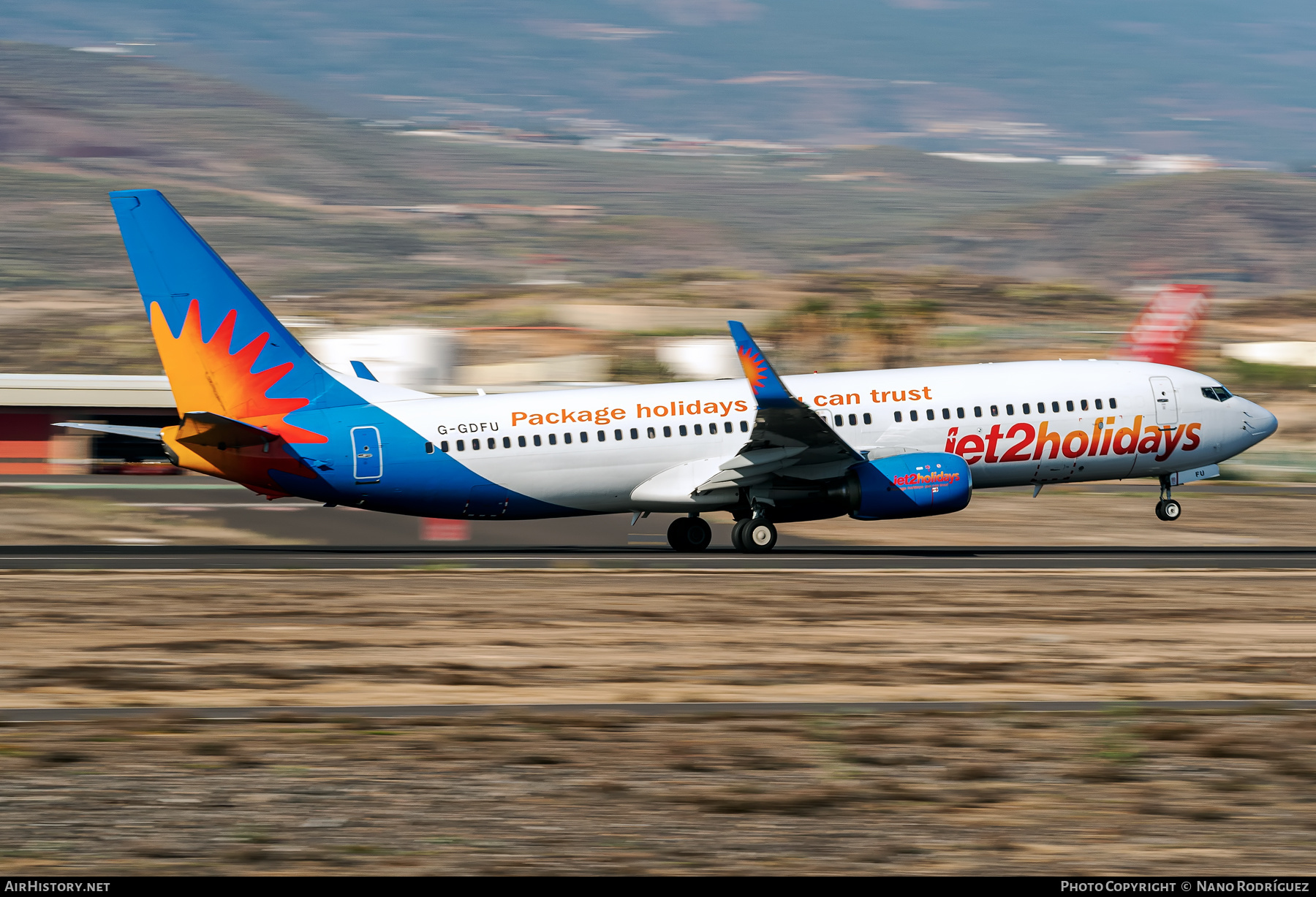 Aircraft Photo of G-GDFU | Boeing 737-8K5 | Jet2 Holidays | AirHistory.net #425880