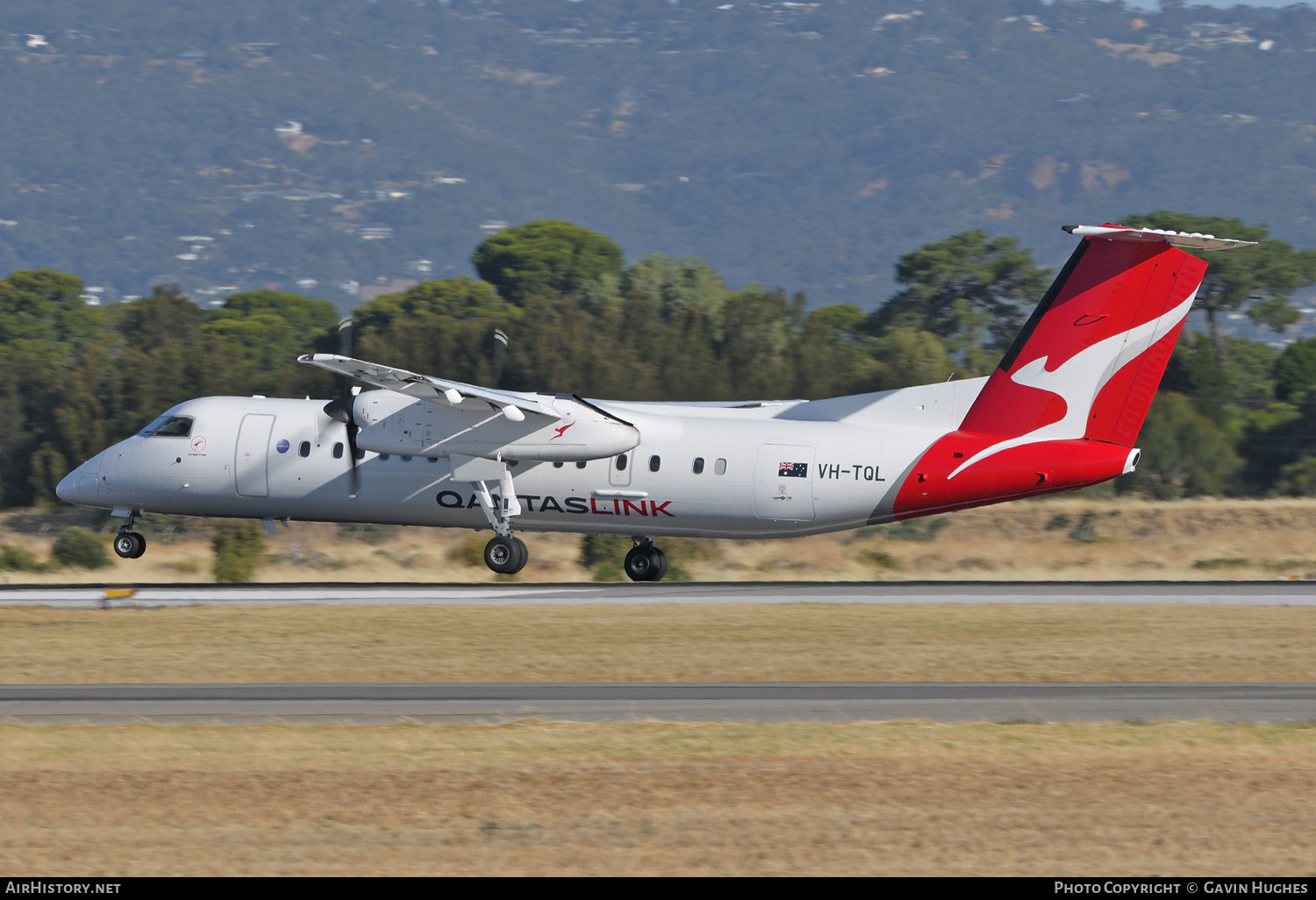 Aircraft Photo of VH-TQL | Bombardier DHC-8-315Q Dash 8 | QantasLink | AirHistory.net #425919