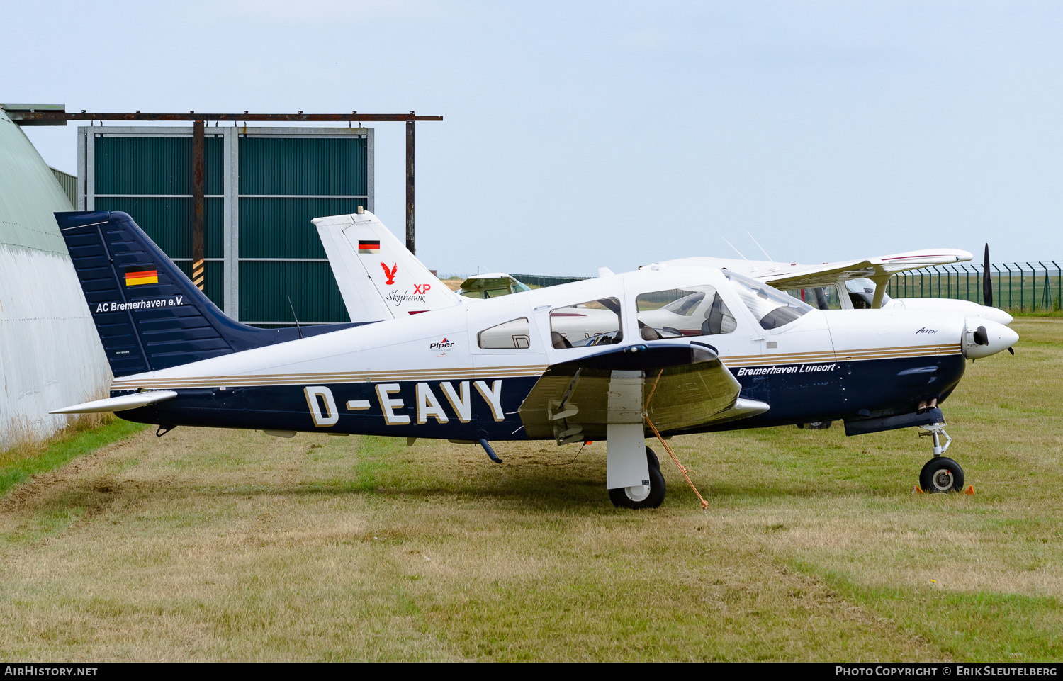 Aircraft Photo of D-EAVY | Piper PA-28R-201 Arrow | Aeroclub Bremerhaven | AirHistory.net #425922