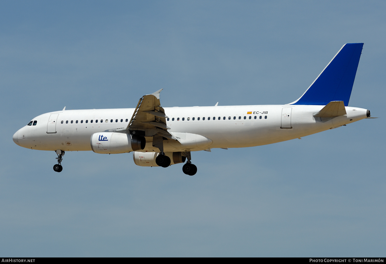 Aircraft Photo of EC-JIB | Airbus A320-232 | LTE International Airways | AirHistory.net #425965