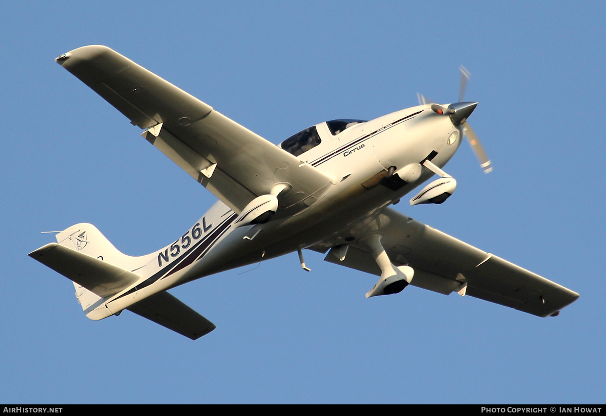 Aircraft Photo of N556L | Cirrus SR-22 G1 | AirHistory.net #426095