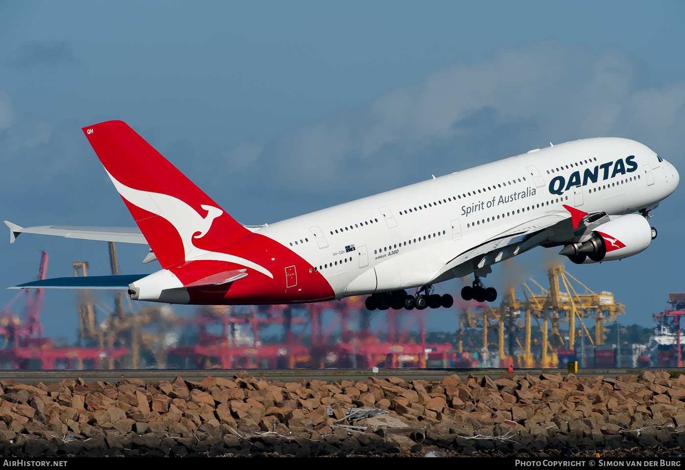 Aircraft Photo of VH-OQH | Airbus A380-842 | Qantas | AirHistory.net #426133