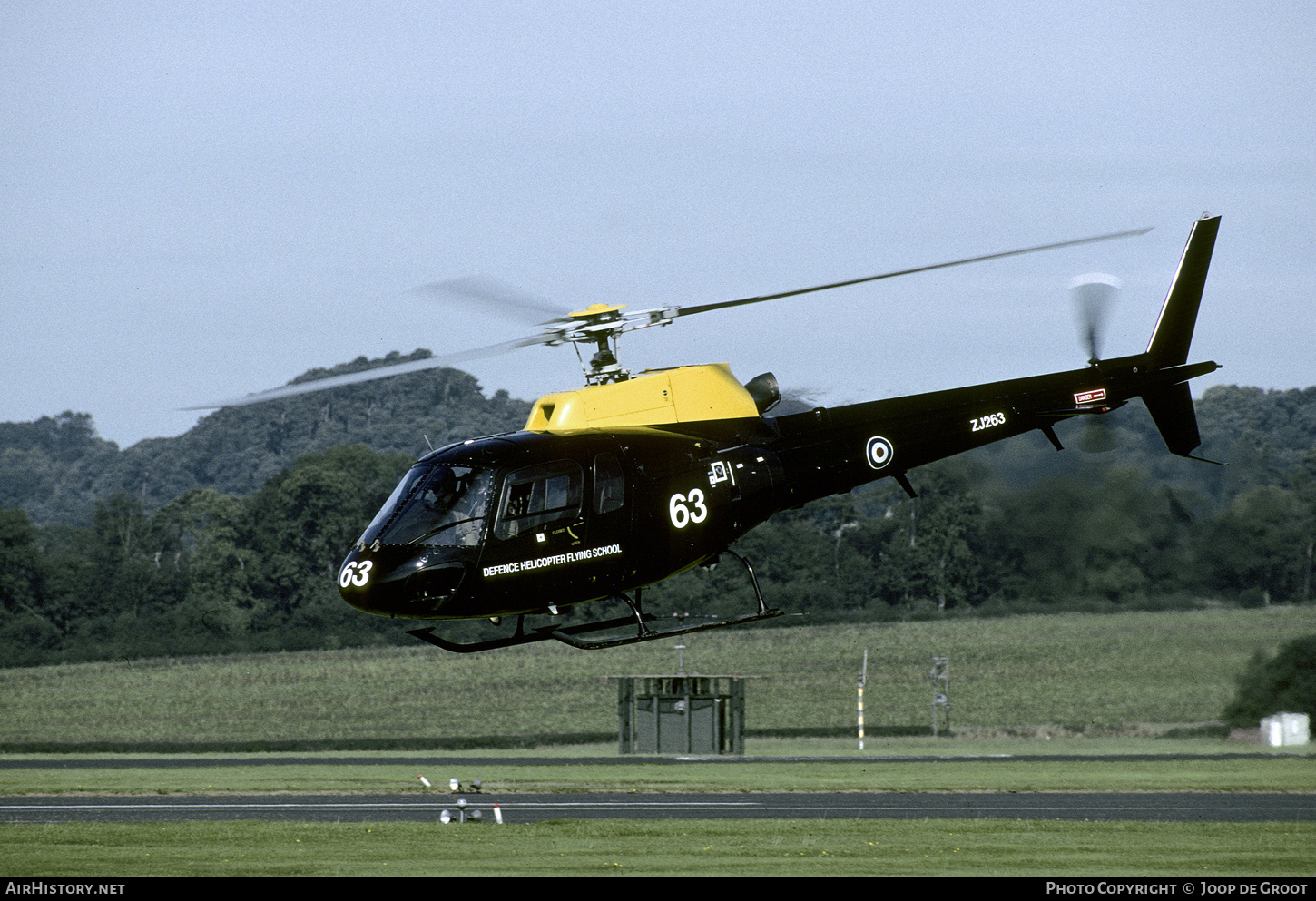 Aircraft Photo of ZJ263 | Eurocopter AS-350BB Squirrel HT1 | UK - Air Force | AirHistory.net #426209