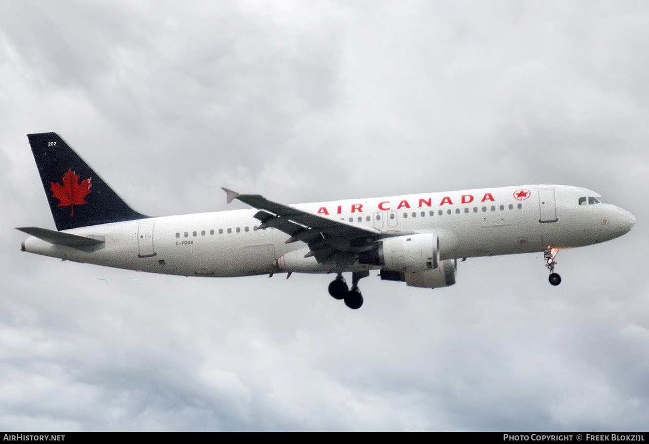Aircraft Photo of C-FDQV | Airbus A320-211 | Air Canada | AirHistory.net #426305