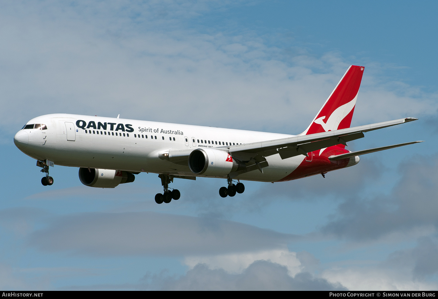 Aircraft Photo of VH-OGP | Boeing 767-338/ER | Qantas | AirHistory.net #426351