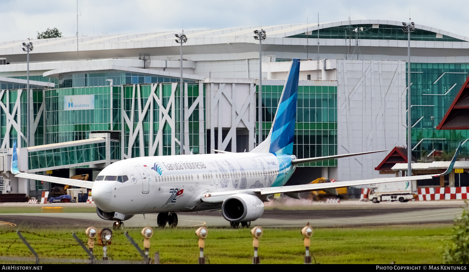 Aircraft Photo of PK-GMZ | Boeing 737-8U3 | Garuda Indonesia | AirHistory.net #426365