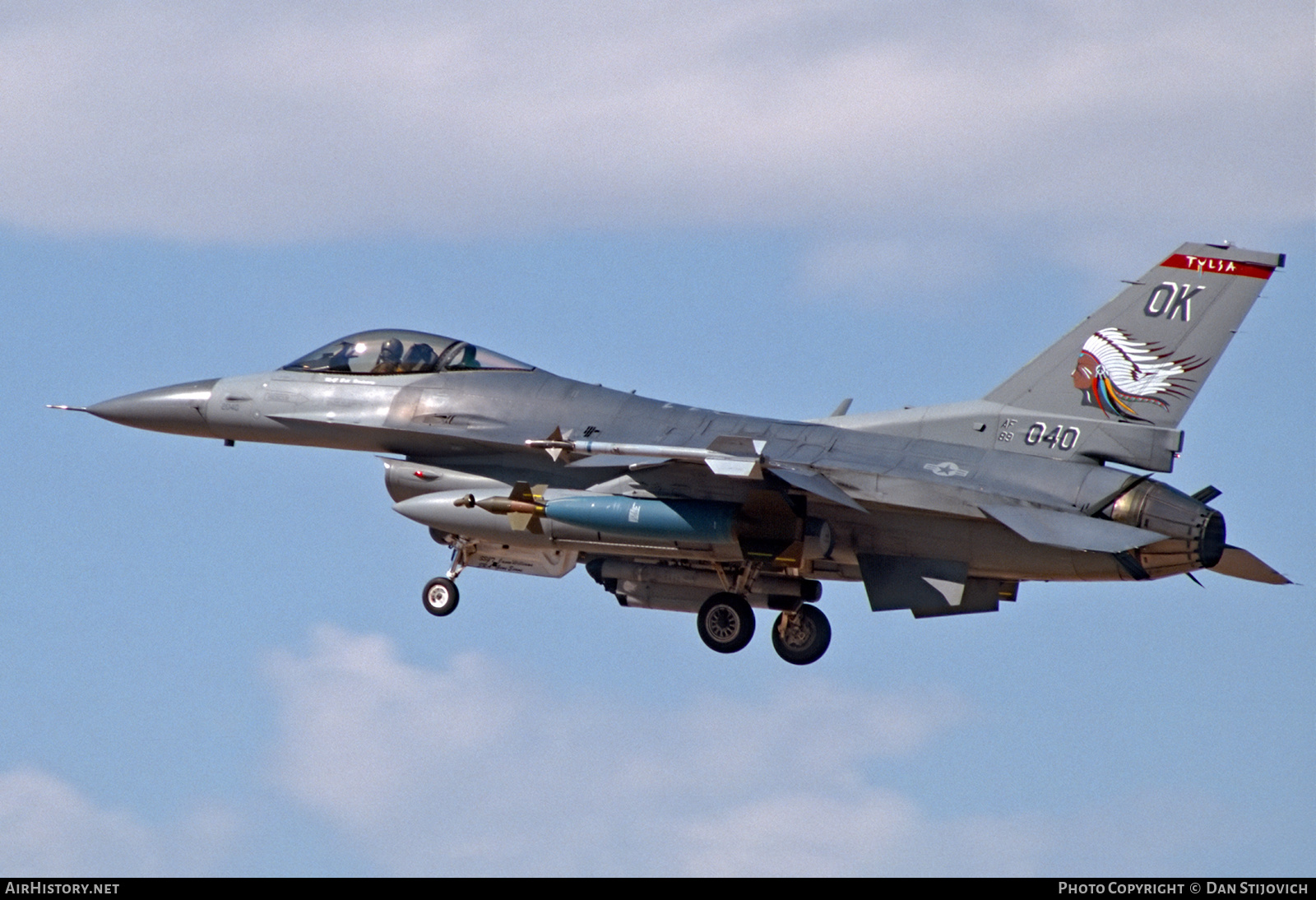Aircraft Photo of 89-2040 / AF89-040 | General Dynamics F-16CM Fighting Falcon | USA - Air Force | AirHistory.net #426374