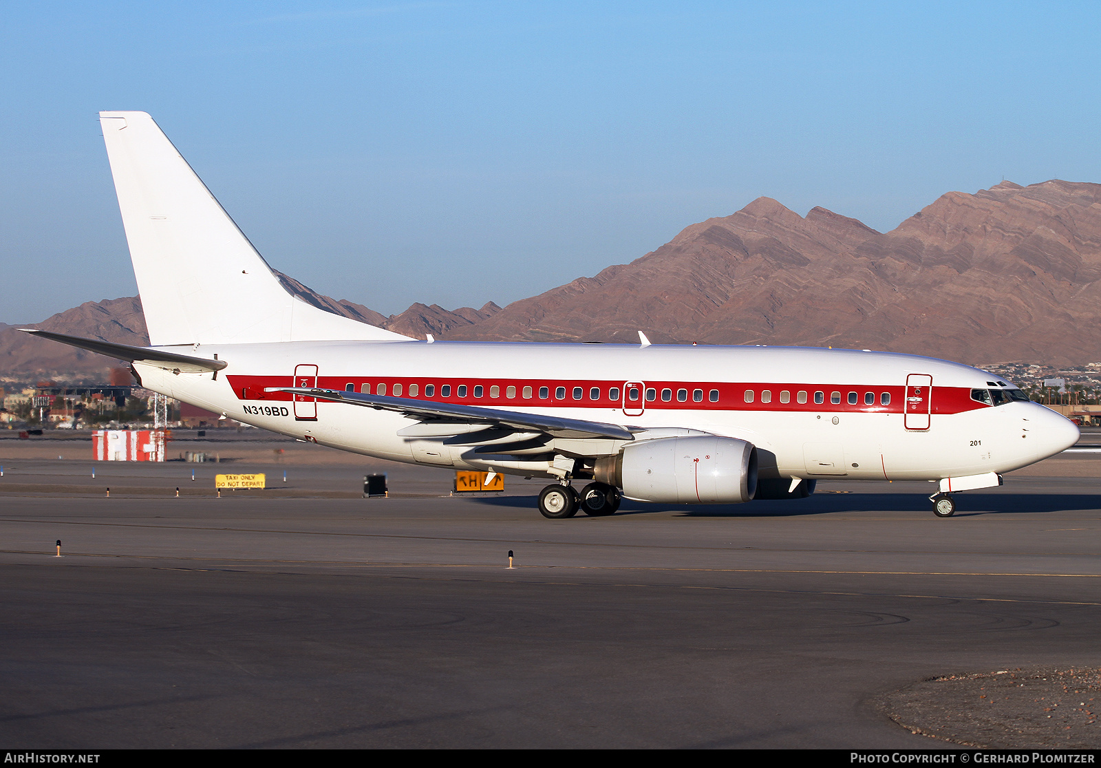 Aircraft Photo of N319BD | Boeing 737-66N | AirHistory.net #426467