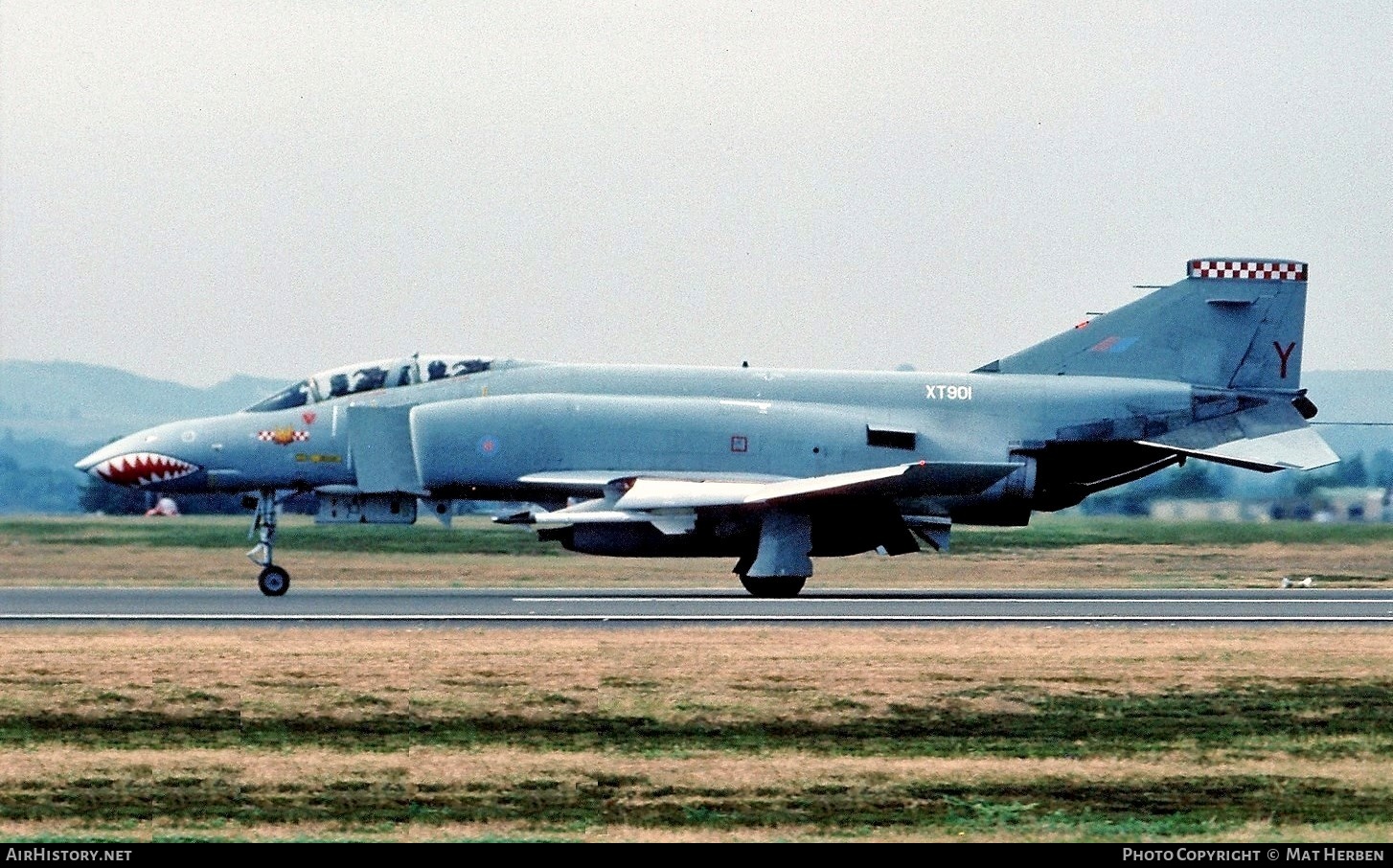 Aircraft Photo of XT901 | McDonnell Douglas F-4M Phantom FGR2 | UK - Air Force | AirHistory.net #426469