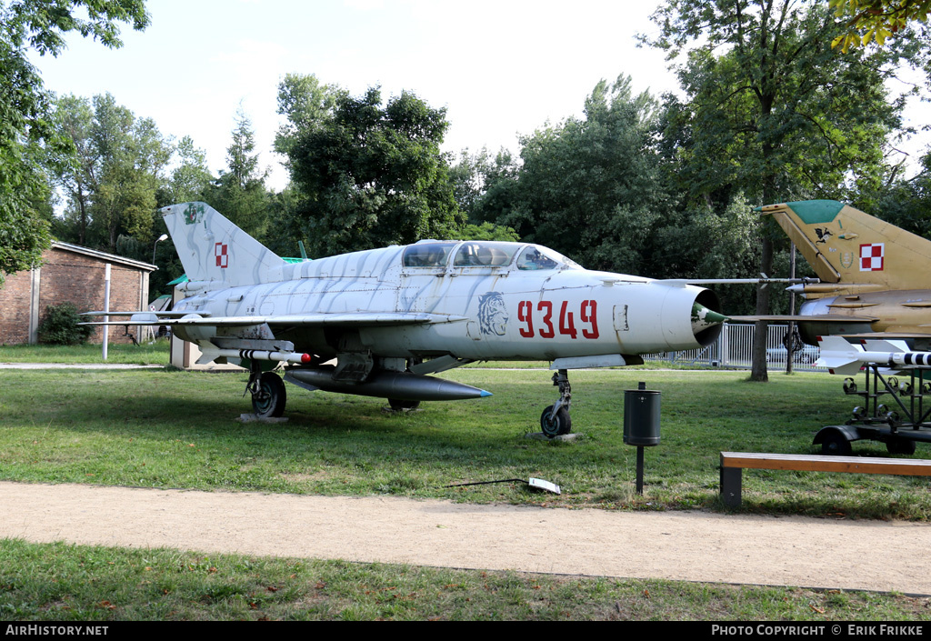 Aircraft Photo of 9349 | Mikoyan-Gurevich MiG-21UM | Poland - Air Force | AirHistory.net #426528