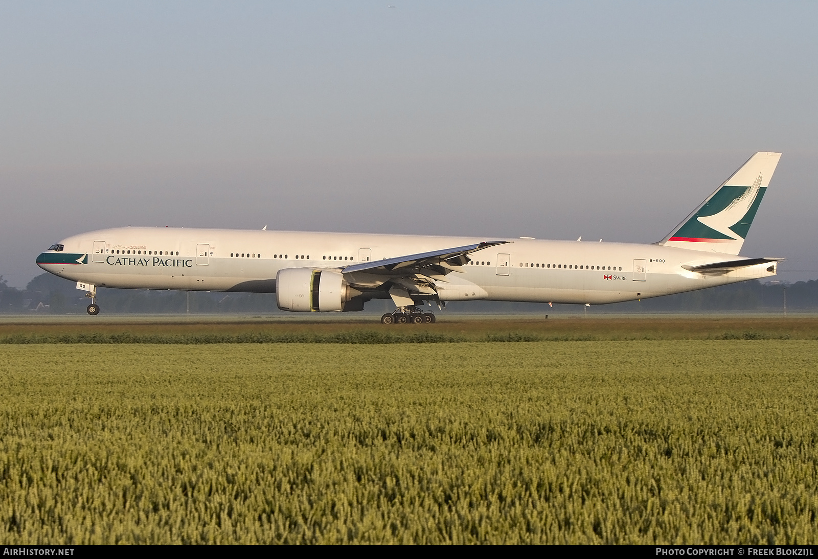 Aircraft Photo of B-KQQ | Boeing 777-367/ER | Cathay Pacific Airways | AirHistory.net #426666