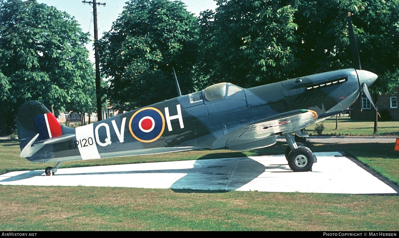 Aircraft Photo of EP120 | Supermarine 349 Spitfire LF5B | UK - Air Force | AirHistory.net #426731