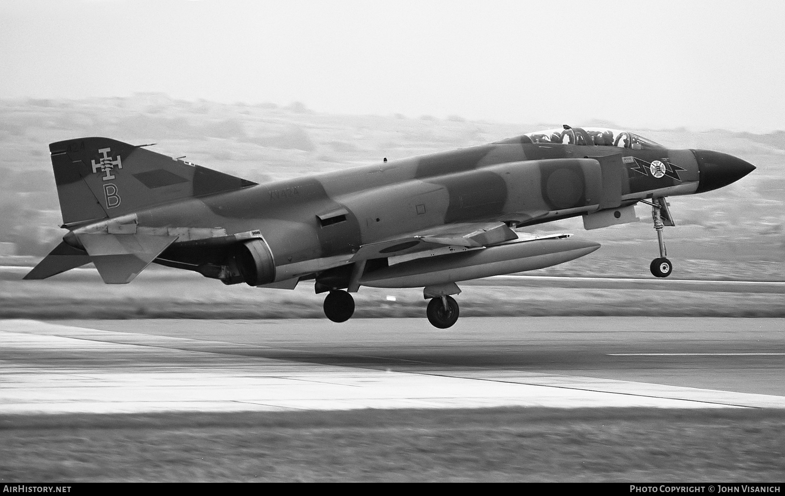 Aircraft Photo of XV424 | McDonnell Douglas F-4M Phantom FGR2 | UK - Air Force | AirHistory.net #426764