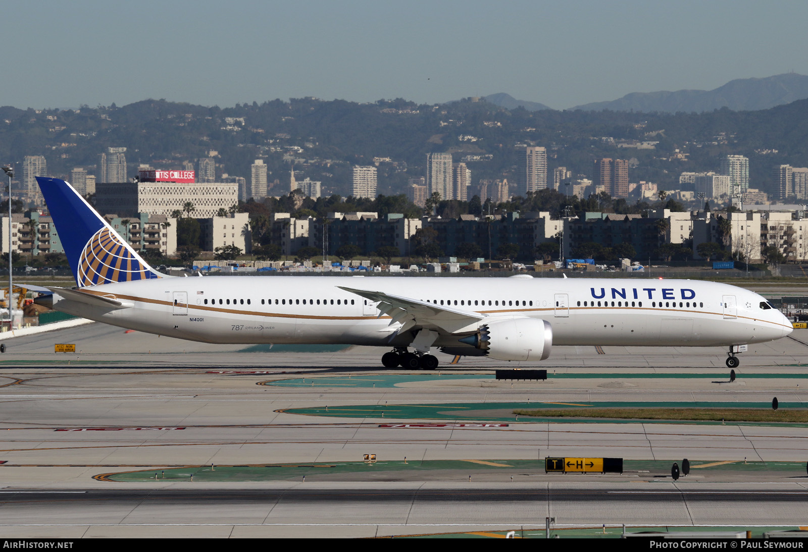 Aircraft Photo of N14001 | Boeing 787-10 Dreamliner | United Airlines | AirHistory.net #426852