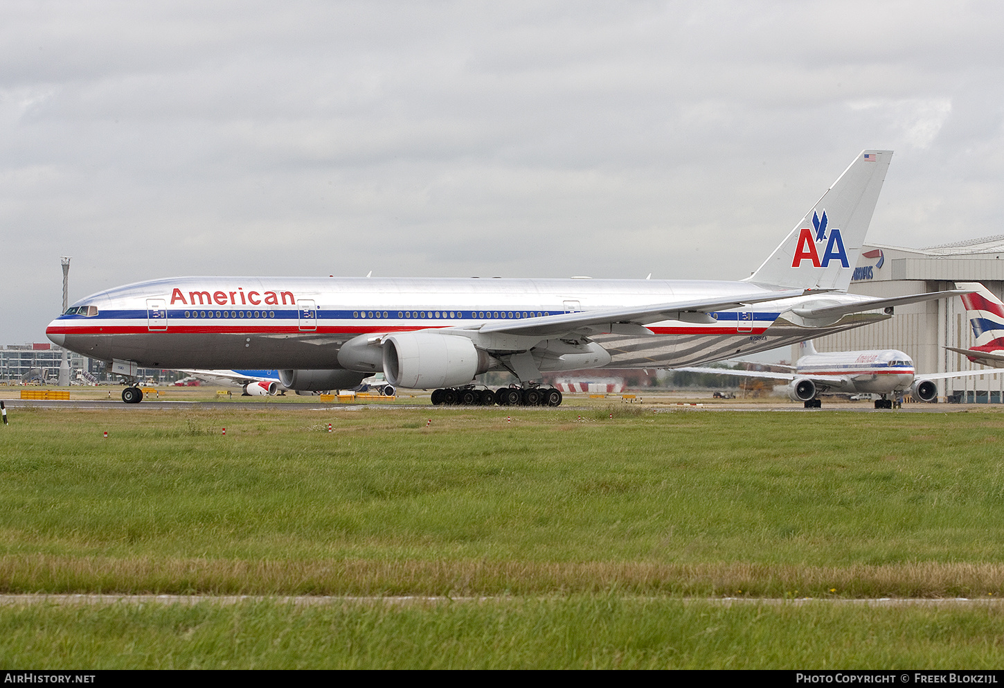 Aircraft Photo of N795AN | Boeing 777-223/ER | American Airlines | AirHistory.net #426880