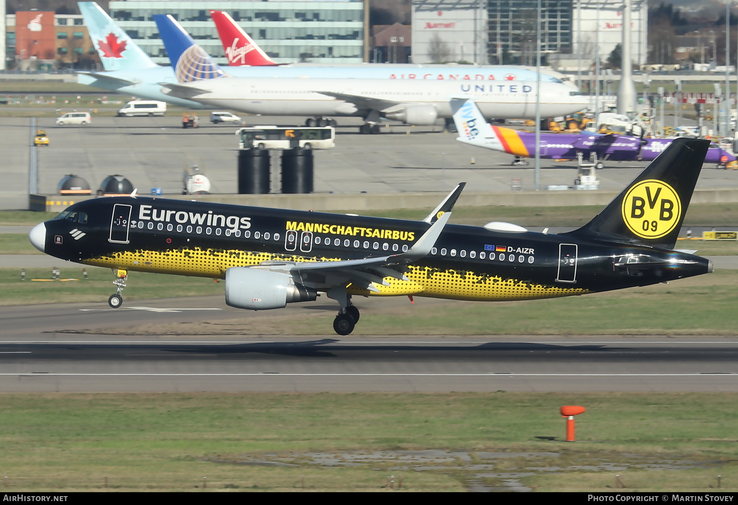 Aircraft Photo of D-AIZR | Airbus A320-214 | Eurowings | AirHistory.net #426907