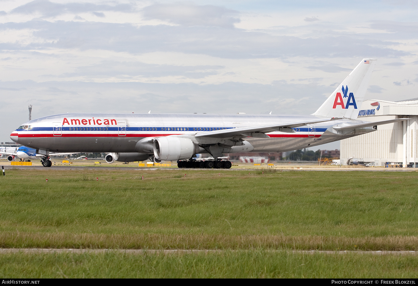 Aircraft Photo of N775AN | Boeing 777-223/ER | American Airlines | AirHistory.net #426940