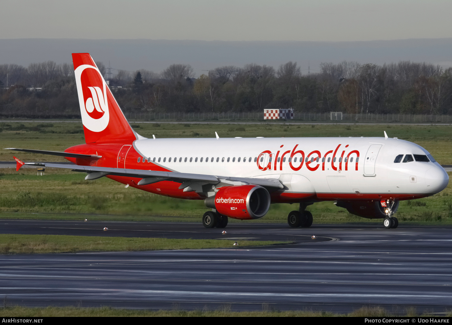 Aircraft Photo of D-ABNE | Airbus A320-214 | Air Berlin | AirHistory.net #426970