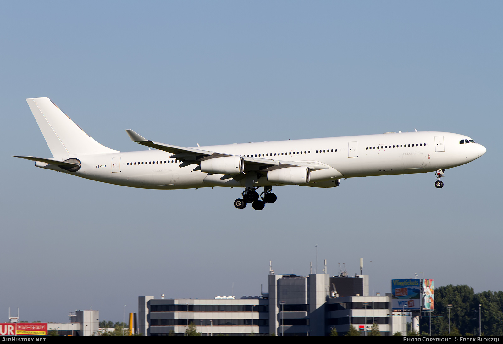 Aircraft Photo of CS-TQY | Airbus A340-313 | AirHistory.net #427074