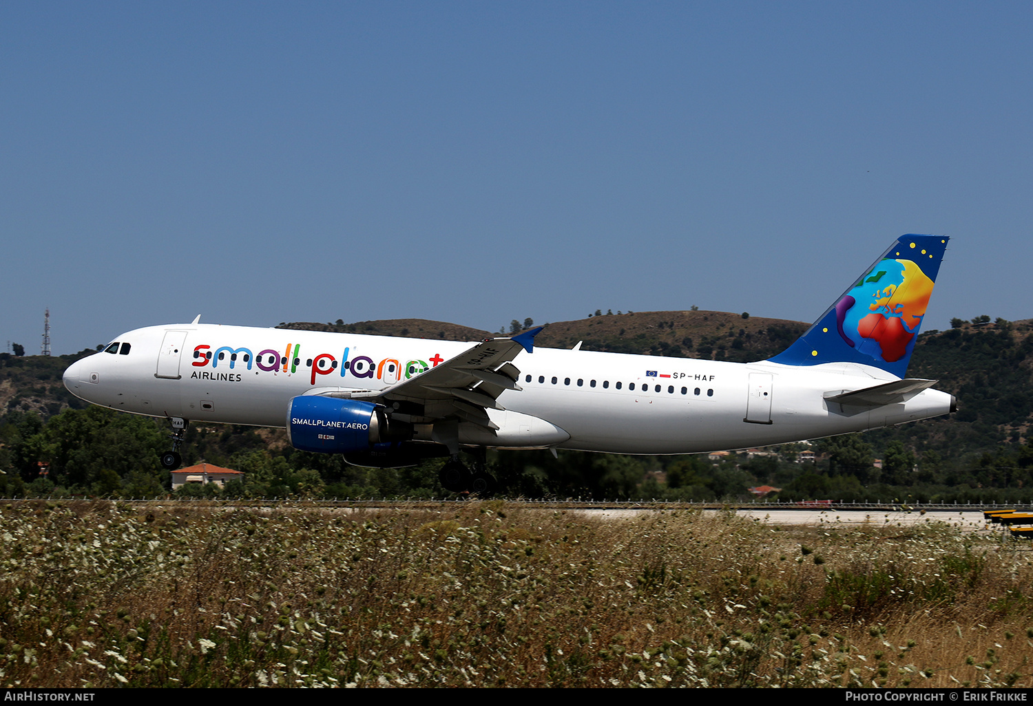 Aircraft Photo of SP-HAF | Airbus A320-214 | Small Planet Airlines | AirHistory.net #427107