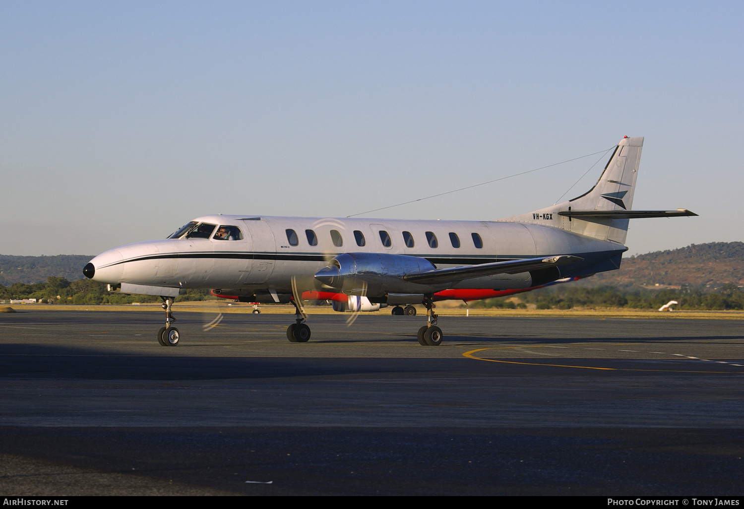 Aircraft Photo of VH-KGX | Fairchild Swearingen SA-226TC Metro II | AirHistory.net #427110