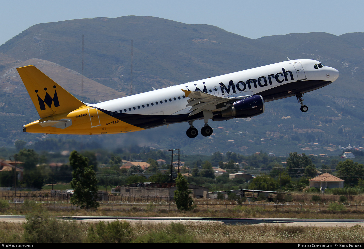 Aircraft Photo of G-ZBAP | Airbus A320-214 | Monarch Airlines | AirHistory.net #427135