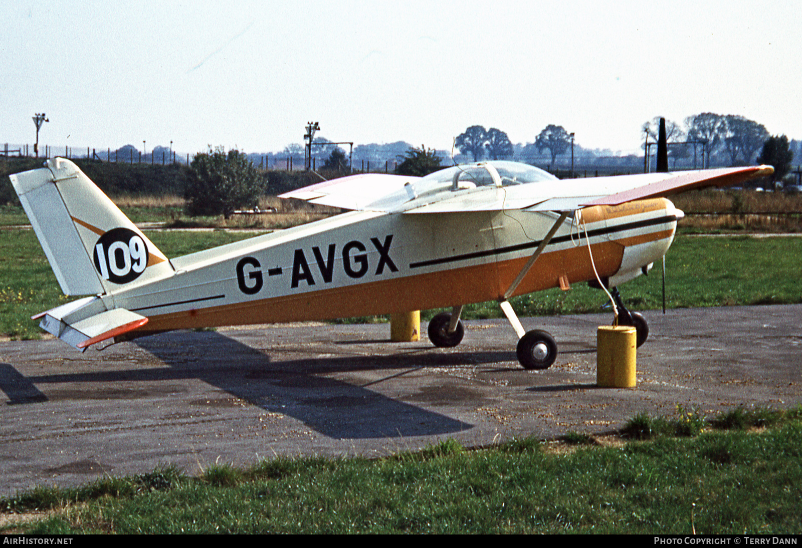Aircraft Photo of G-AVGX | Bölkow Bo-208C Junior | AirHistory.net #427219