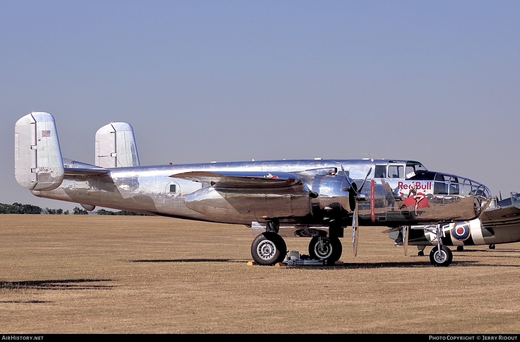 Aircraft Photo of N6123C | North American B-25J Mitchell | Red Bull | AirHistory.net #427434